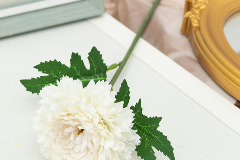 Mini Artificial Carnation Stems for Vase Decoration