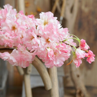 Custom Artificial Cherry Blossom Floral Wreath for Indoor Decoration