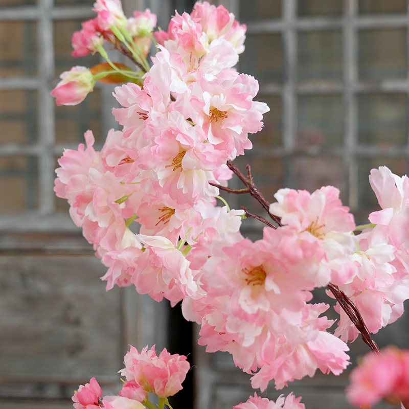 Custom Artificial Cherry Blossom Floral Wreath for Indoor Decoration