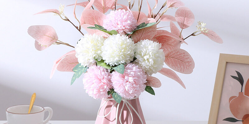 Elegant Artificial Eucalyptus Bouquet with Realistic Chrysanthemum – Premium Table Decoration (4) Elegant artificial eucalyptus and chrysanthemum bouquet for table decoration