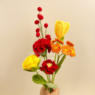 Handmade Knitted Yarn Flower Bouquet with Rose Tulip Carnation Decoration