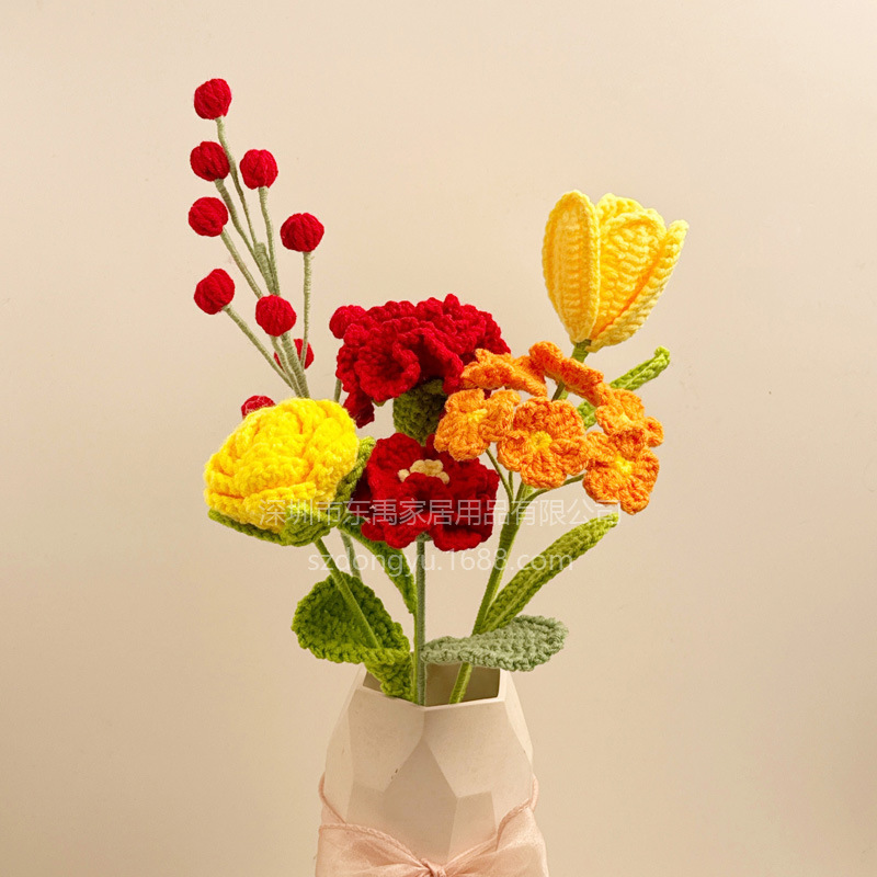 Handmade Knitted Yarn Flower Bouquet with Rose Tulip Carnation Decoration